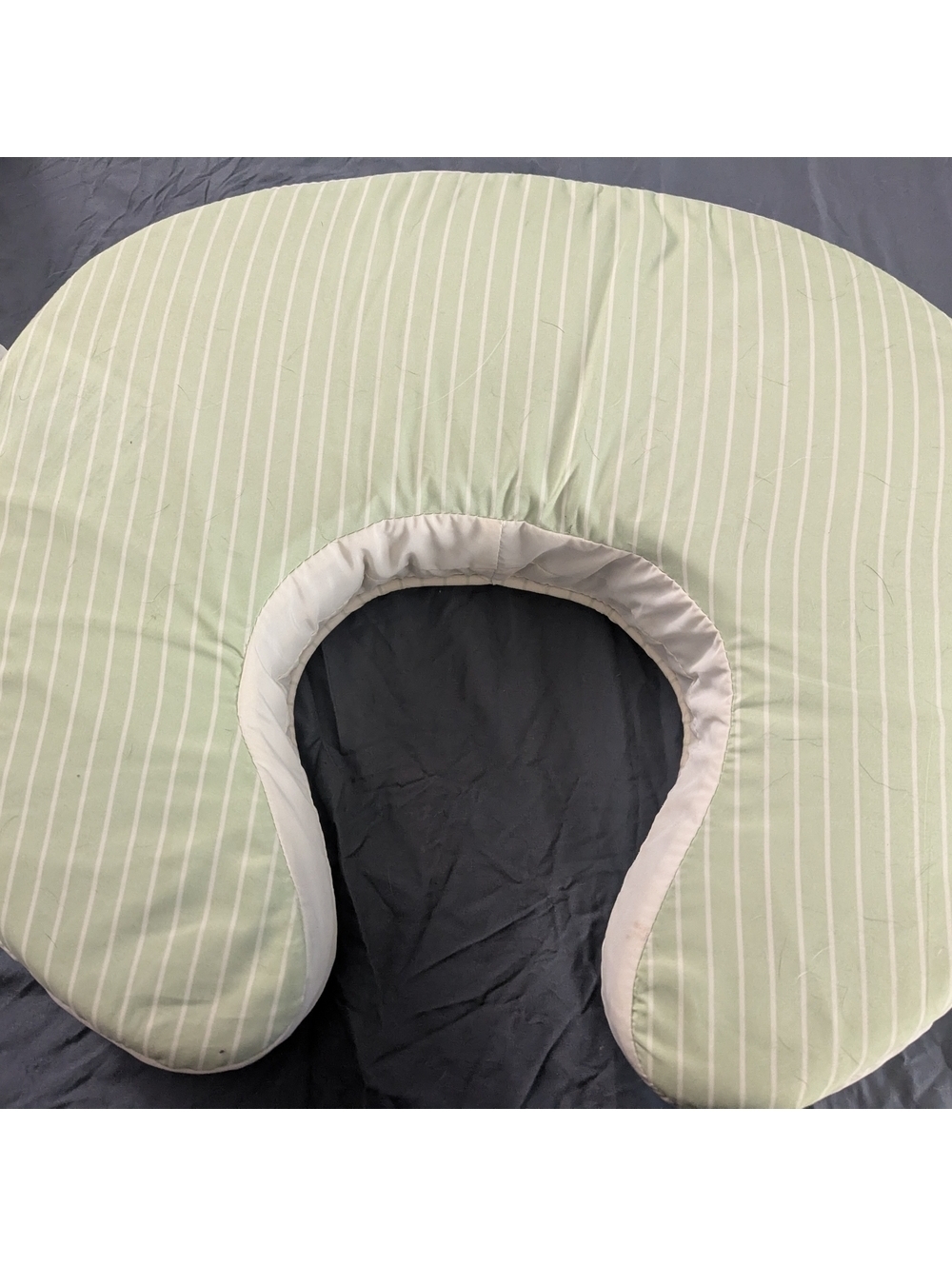 Breastfeeding Pillow Infant Newborn Neutral Unisex EUC Smoke Free Home Bright